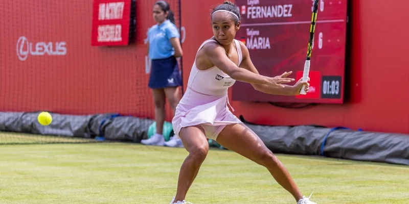 Лейла Фернандес - Сюзан Ламенс