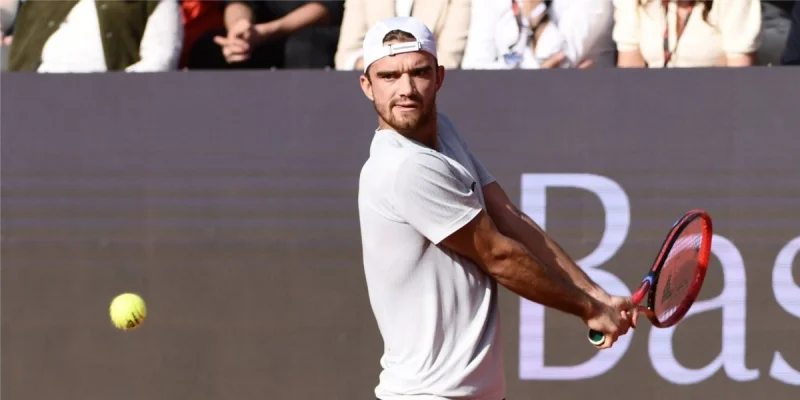 Йеспер де Йонг - Томаш Махач Йеспер де Йонг - Томаш Махач