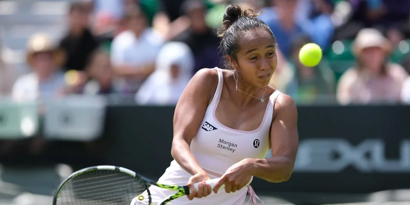 Лейла Фернандес - Кристина Букса