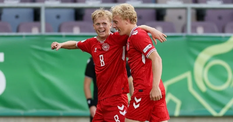 Дания (до 19) - Румыния (до19) Дания (до 19) - Румыния (до19)