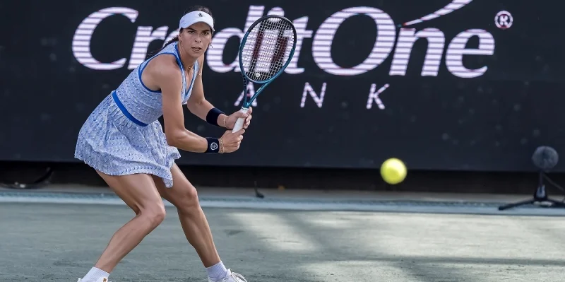 Сорана Кырстя - Айла Томлянович