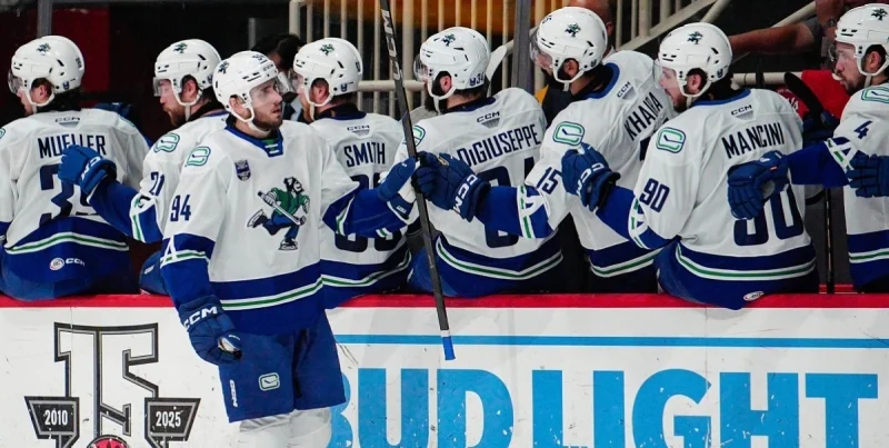 Абботсфорд Кэнакс - Шарлотт Чекерс Абботсфорд Кэнакс - Шарлотт Чекерс