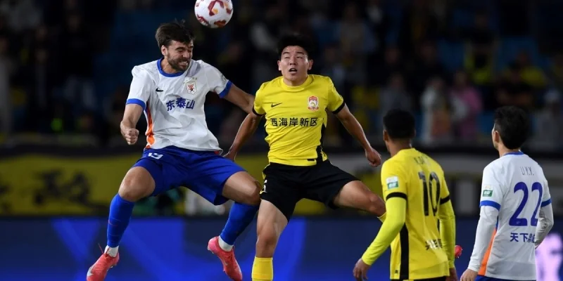 Шаньдун Тайшань - Ухань Три Таунс