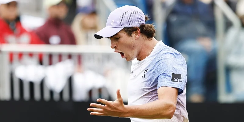 Жоао Фонсека - Дженсон Бруксби Жоао Фонсека - Дженсон Бруксби