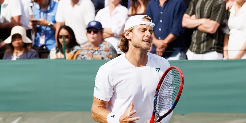 Даниэль Эванс - Зизу Бергс