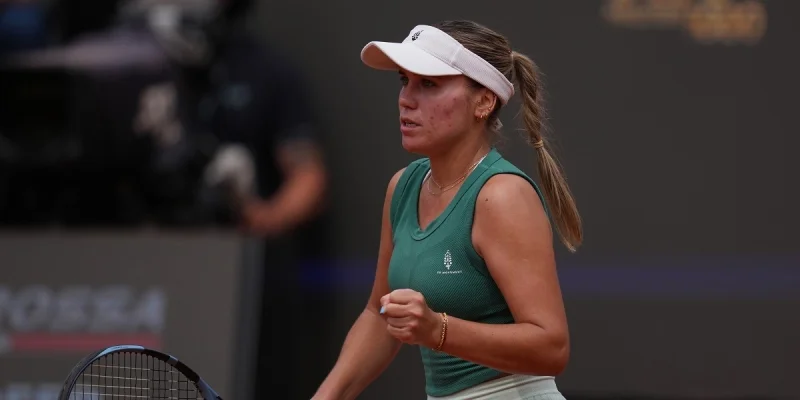 Хэйли Баптист - София Кенин Хэйли Баптист - София Кенин