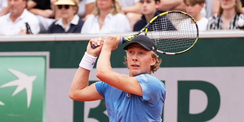 Итан Куинн - Йосихито Нисиока Итан Куинн - Йосихито Нисиока