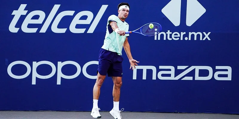 Есуке Ватануки - Даниэль Альтмайер