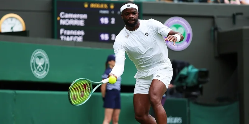 Фрэнсис Тиафо - Есуке Ватануки Фрэнсис Тиафо - Есуке Ватануки