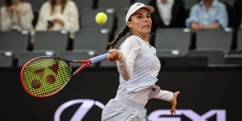 Эльза Жакмо - Виктория Томова