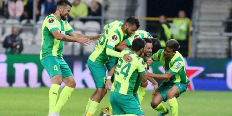 АЕК Ларнака - Легия