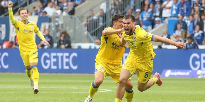 Айнтрахт Брауншвейг - Гройтер Фюрт Айнтрахт Брауншвейг - Гройтер Фюрт