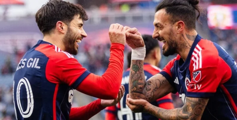 Нью-Ингленд - ДС Юнайтед Нью-Ингленд - ДС Юнайтед