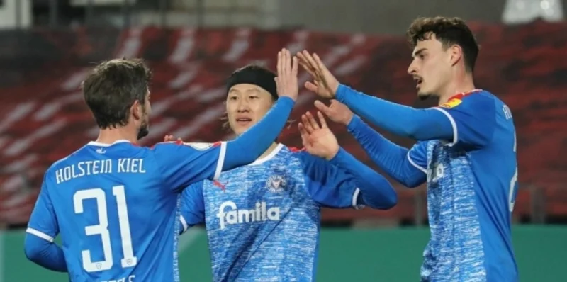 Хольштайн Киль - Арминия