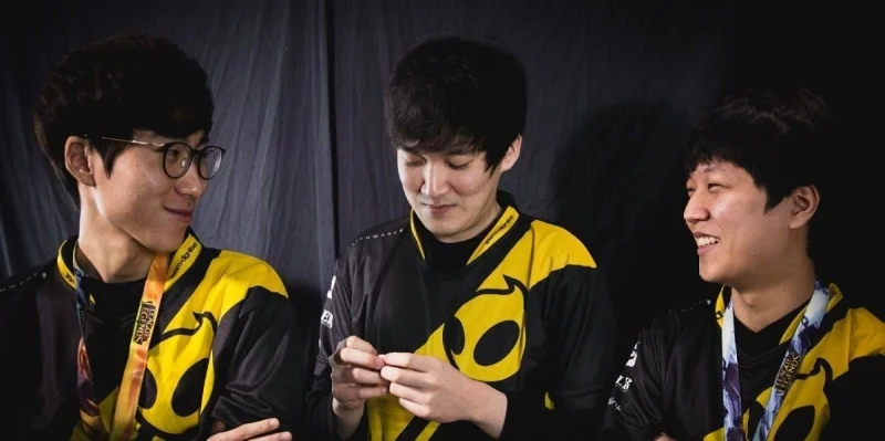 Тим Dignitas - Disguised Тим Dignitas - Disguised