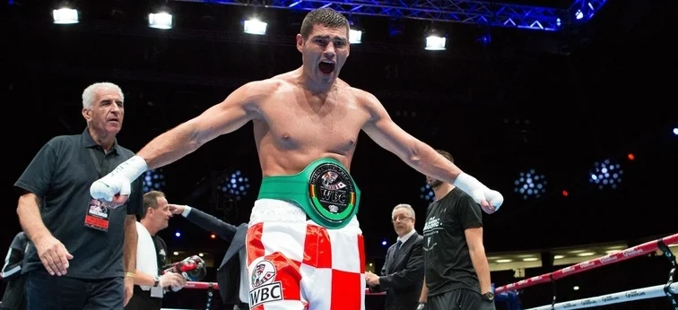 Филип Хргович - Дэвид Аделейе Филип Хргович - Дэвид Аделейе