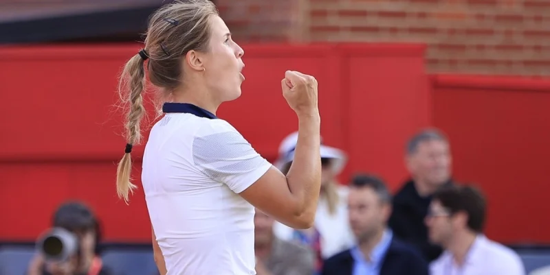 Анастасия Захарова - Хэйли Баптист