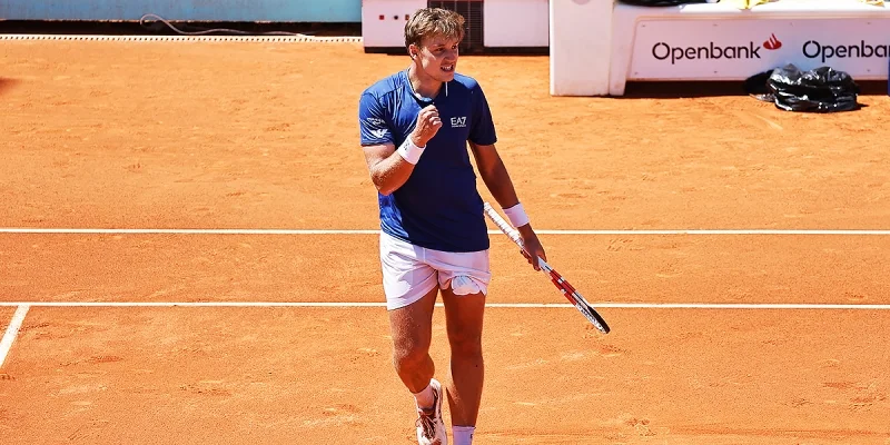 Хамад Медьедович - Джейкоб Фирнли