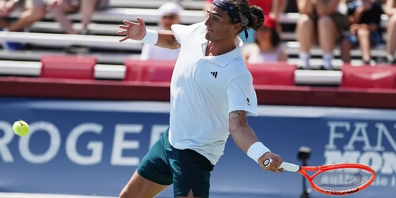 Маттиа Беллуччи - Хауме Муньяр