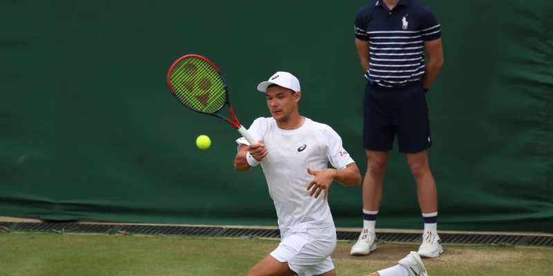 Камил Майхржак - Себастьян Корда