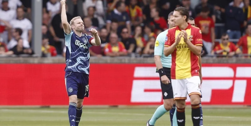 Гоу Эхед Иглз - Спарта