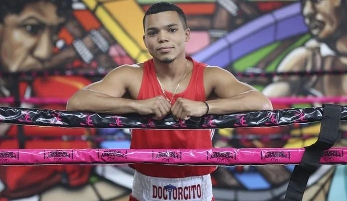 Янкиэль Ривера - Анхелино Кордова Янкиэль Ривера - Анхелино Кордова