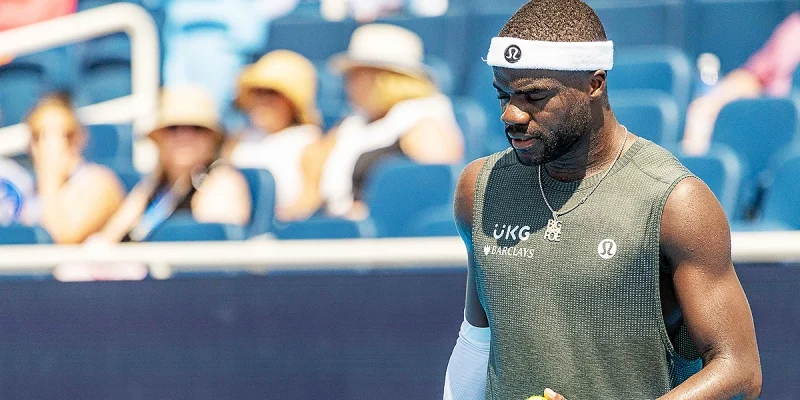 Фрэнсис Тиафо - Йосихито Нисиока