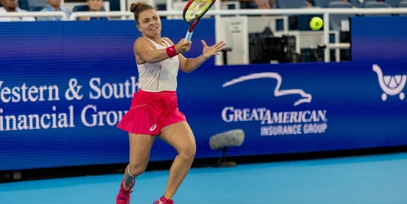 Ива Йович - Жасмине Паолини