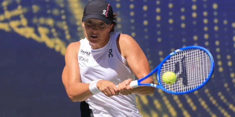 Сюзан Ламенс - Ига Швентек