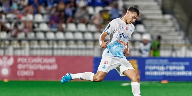 Шинник - Черноморец Шинник - Черноморец