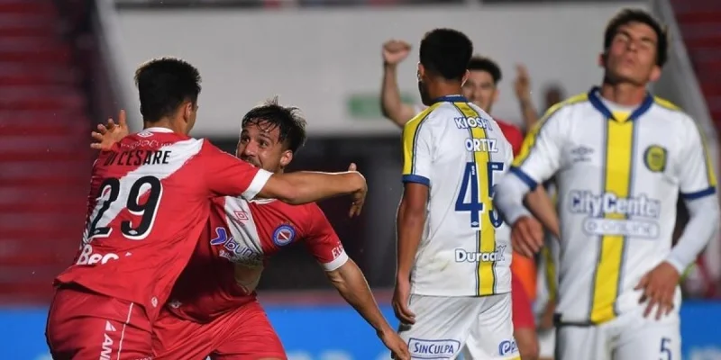 Клуб Лухан - Архентинос Росарио Клуб Лухан - Архентинос Росарио