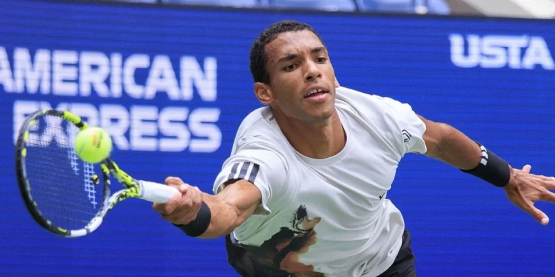 Феликс Оже-Альяссим - Алекс Де Минаур Феликс Оже-Альяссим - Алекс Де Минаур