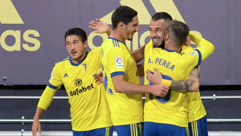 Реал Сосьедад В - Кадис Реал Сосьедад В - Кадис