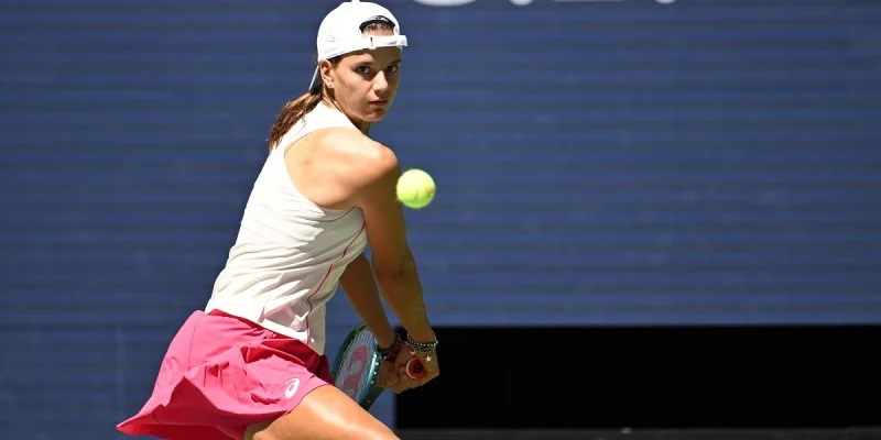 Эмилиана Аранго - Магда Линетт