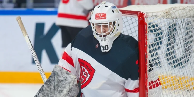 АКМ-Новомосковск - Молот