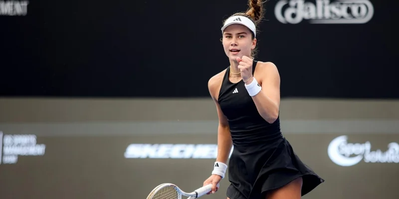 Мария-Камила Осорио Серрано - Ива Йович Мария-Камила Осорио Серрано - Ива Йович