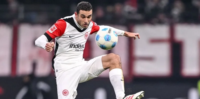 Байер - Айнтрахт Фр