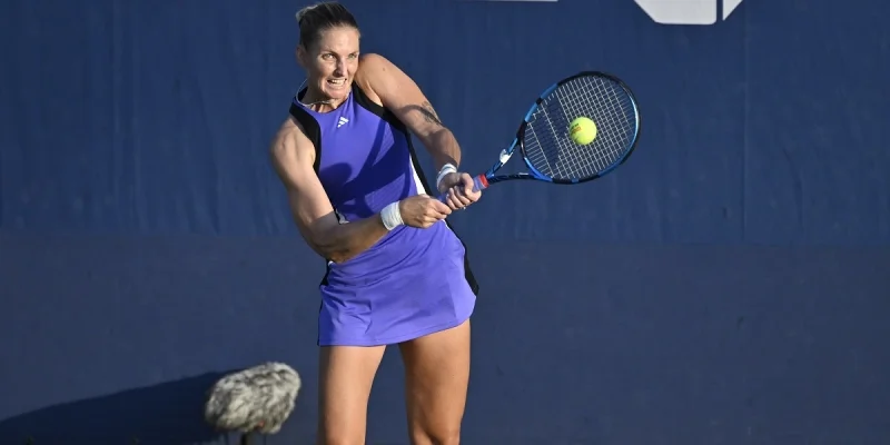 Каролина Плишкова - Тесса Андрианжафитримо Каролина Плишкова - Тесса Андрианжафитримо