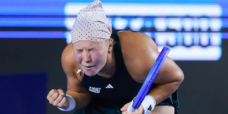 Диана Шнайдер - Кэти Макнэлли