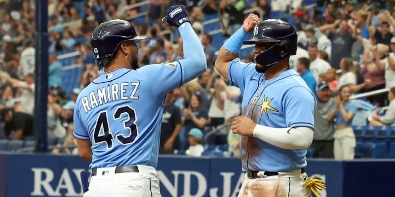 Тампа-Бэй Pэйc - Торонто Блю Джейс