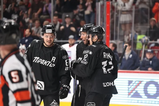 Трактор - Нефтехимик