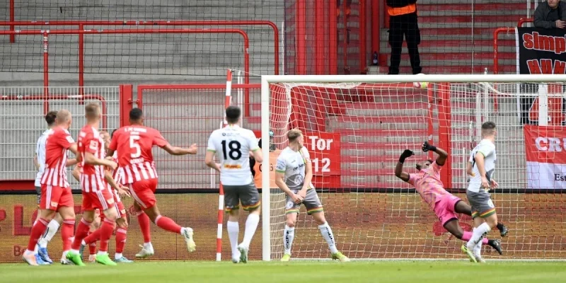 Богемианс - Уотерфорд