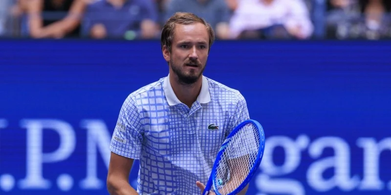 Нишеш Басаваредди - Даниил Медведев