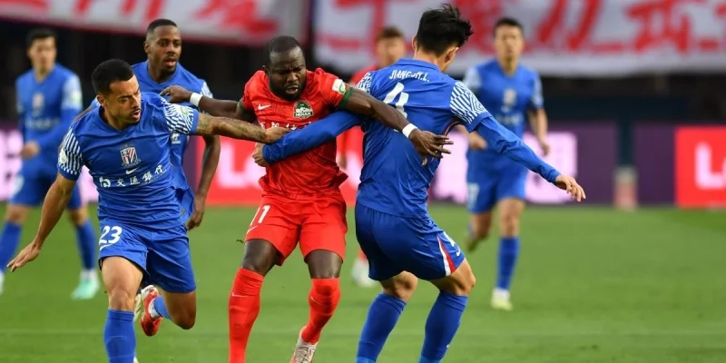 Шанхай Шэньхуа - Чэнду