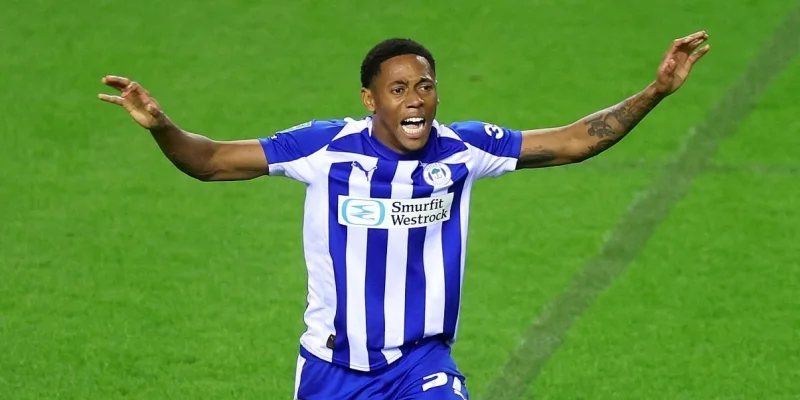 Уиган - Уикомб Уондерерз