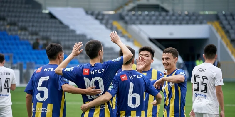 Женис - Туран