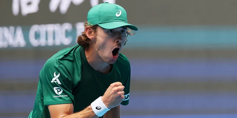 Алекс Де Минаур - Якуб Меншик