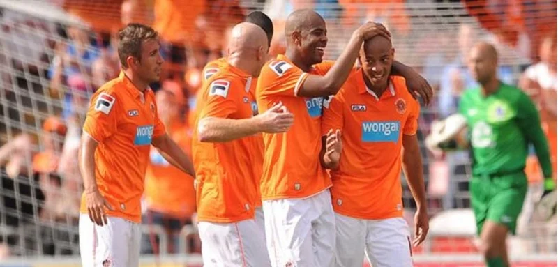 Блэкпул - Лутон Таун Блэкпул - Лутон Таун