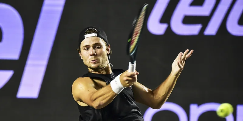 Александар Ковачевич - Цзюнчэн Шан Александар Ковачевич - Цзюнчэн Шан