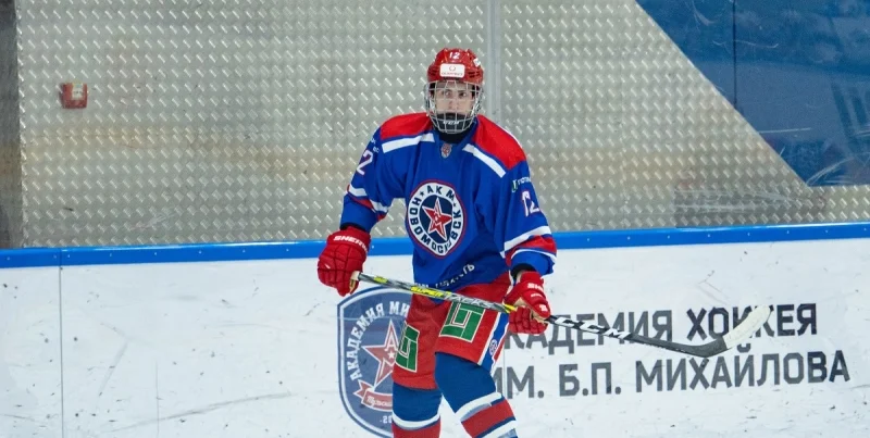 АКМ-Новомосковск - Локо-76